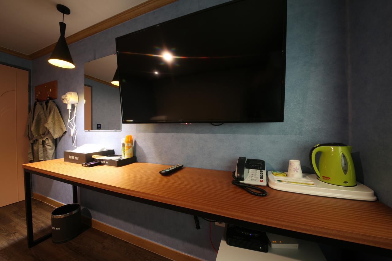 Art Hotel Gumi Eksteriør bilde