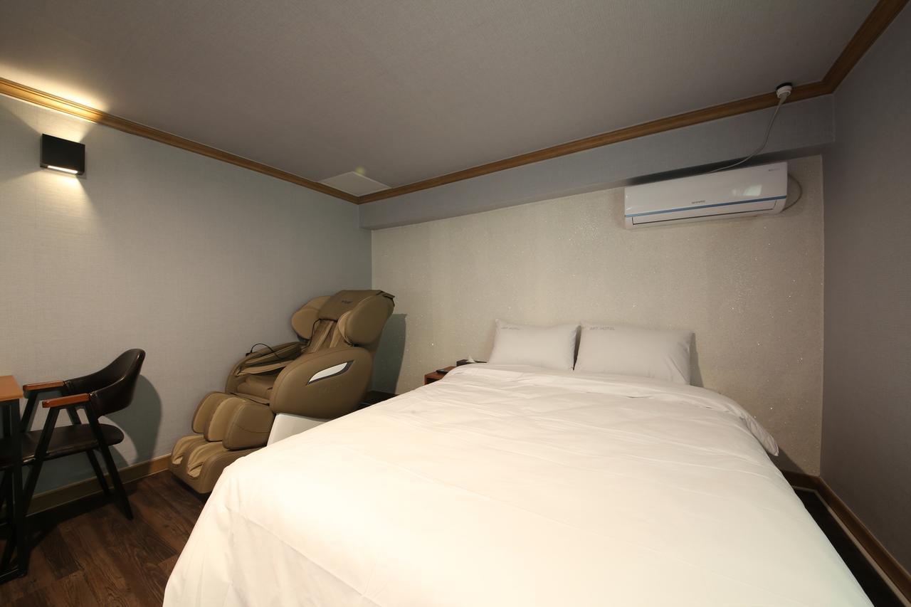 Art Hotel Gumi Eksteriør bilde