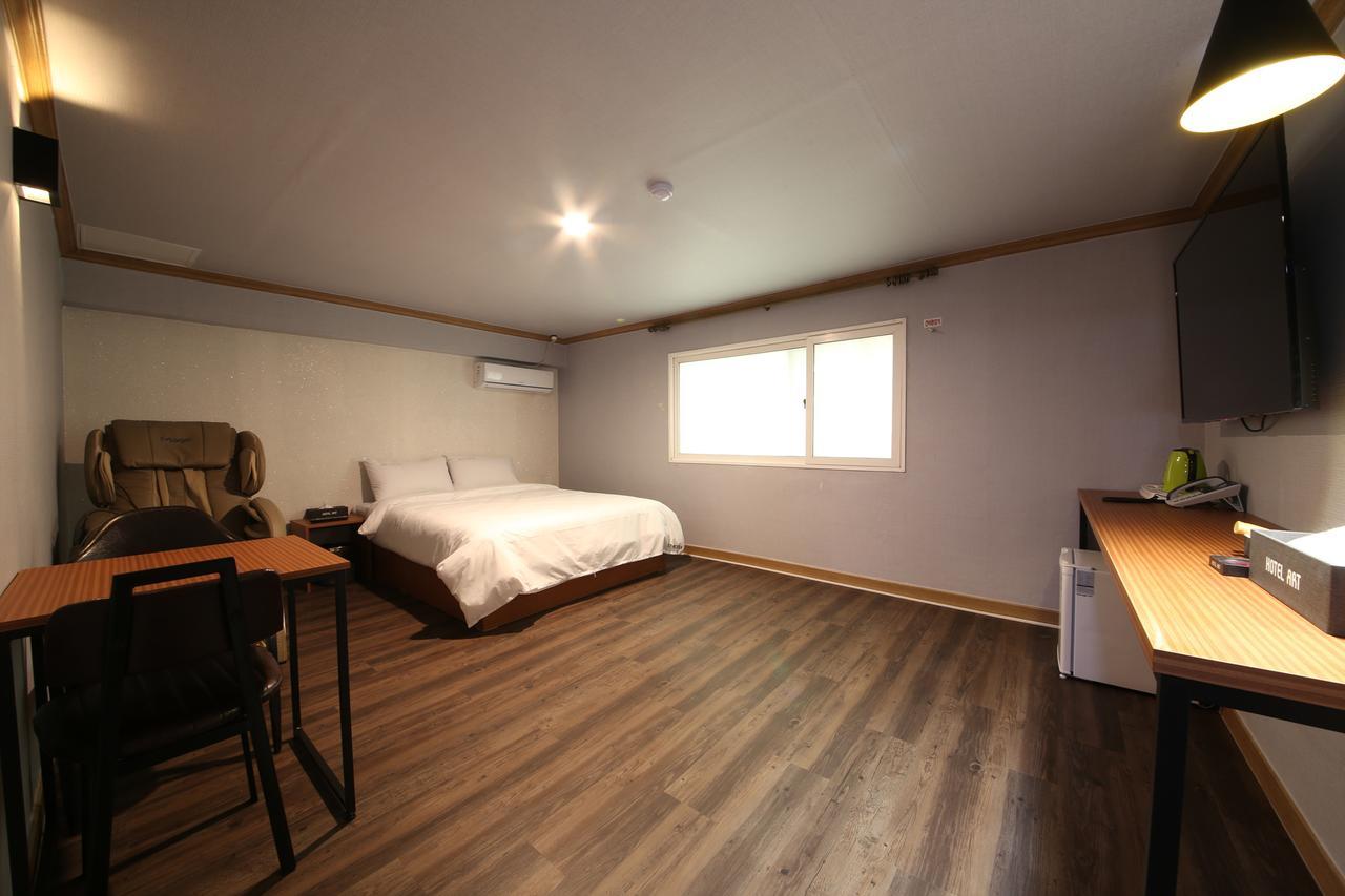 Art Hotel Gumi Eksteriør bilde