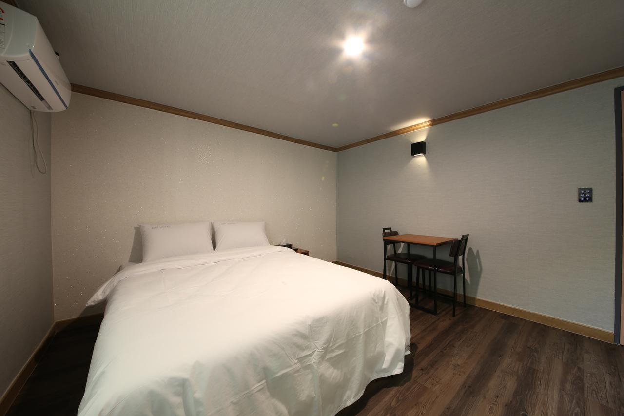 Art Hotel Gumi Eksteriør bilde